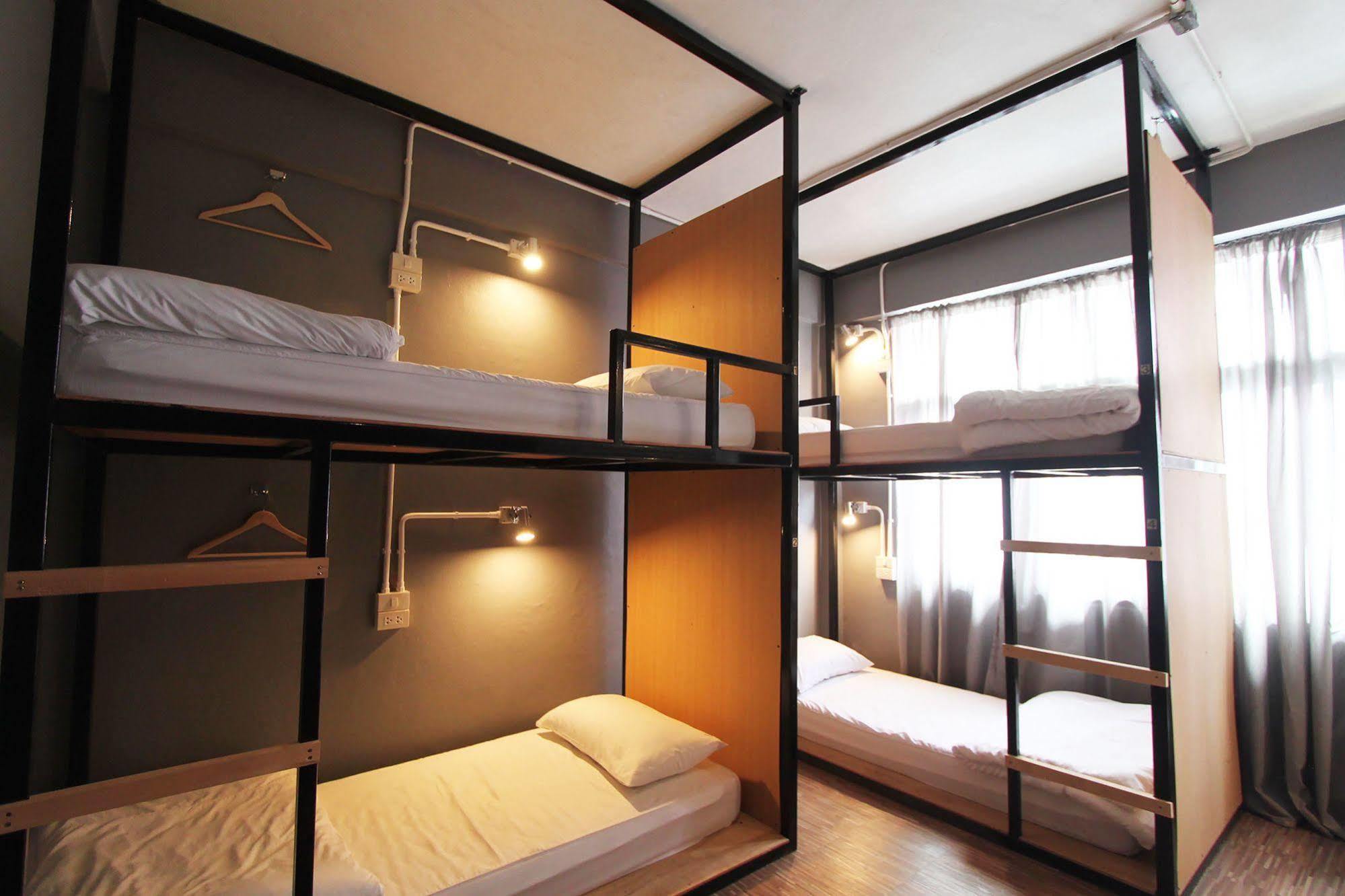 The Backpack Hostel Bangkok Dış mekan fotoğraf