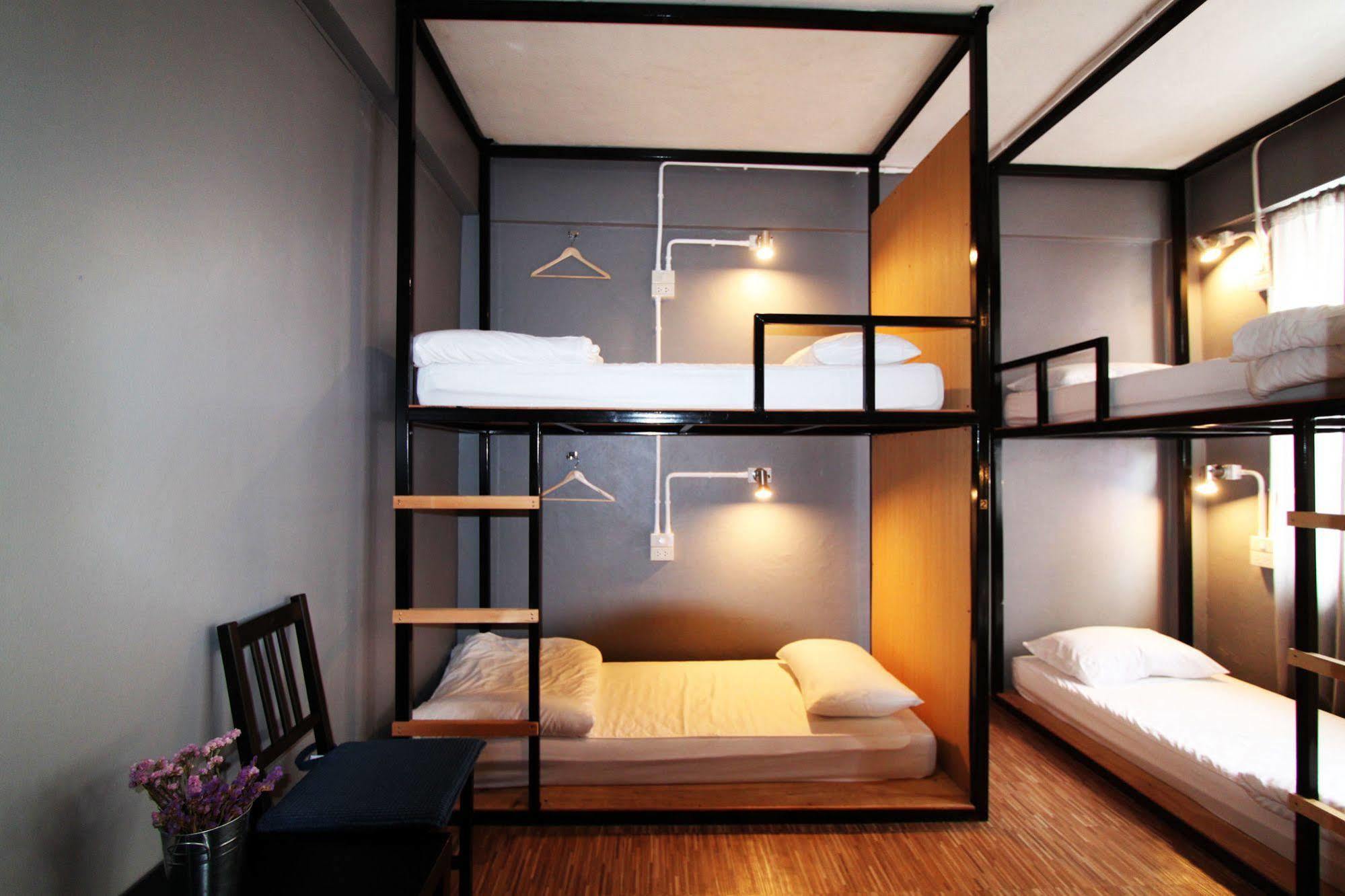 The Backpack Hostel Bangkok Dış mekan fotoğraf