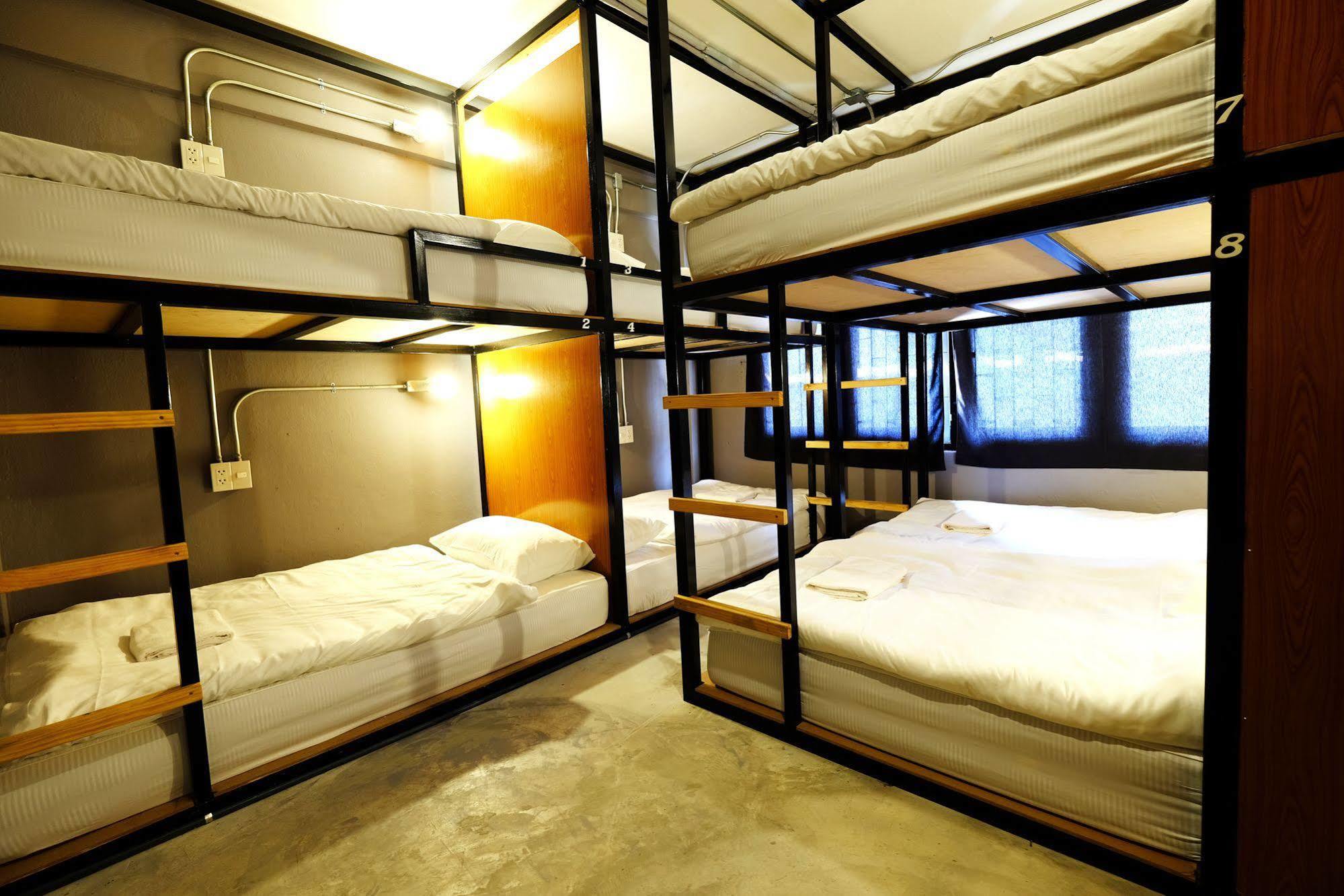The Backpack Hostel Bangkok Dış mekan fotoğraf